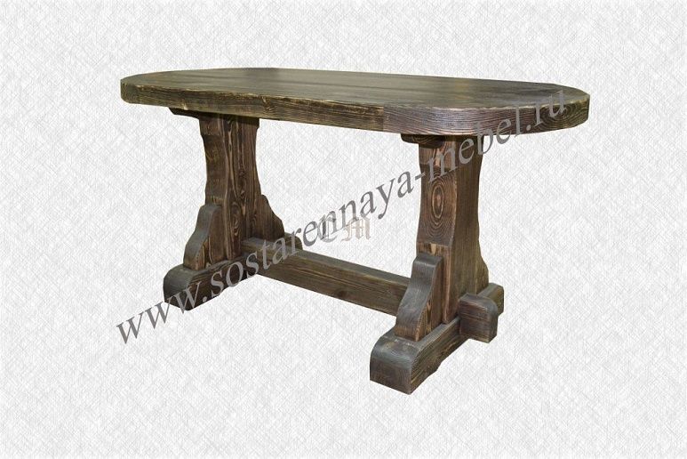 Обеденный стол из массива дерева – фото