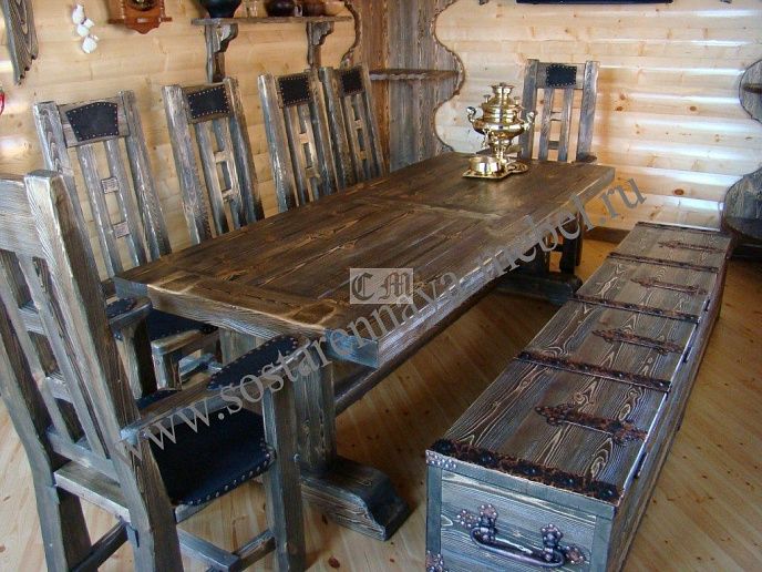 Стол обеденный из дерева ручной работы – фото